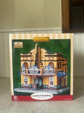 Lemax Village Bijou Theater Brand New 95884 RARE Harvest Crossing Porcelain